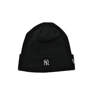60284984-bonnet-new-era-metallic-badge-cuffed-yankees-black-one-size